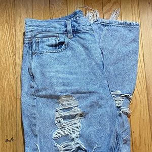 american eagle ripped mom jeans